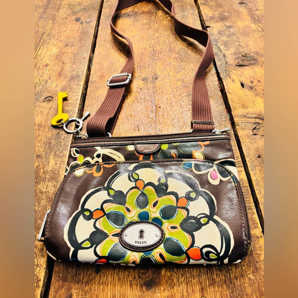 🆕Fossil Purse 90s Vinyl Crossbody Cyber-Chic & Waterproof It- Girl Compartments